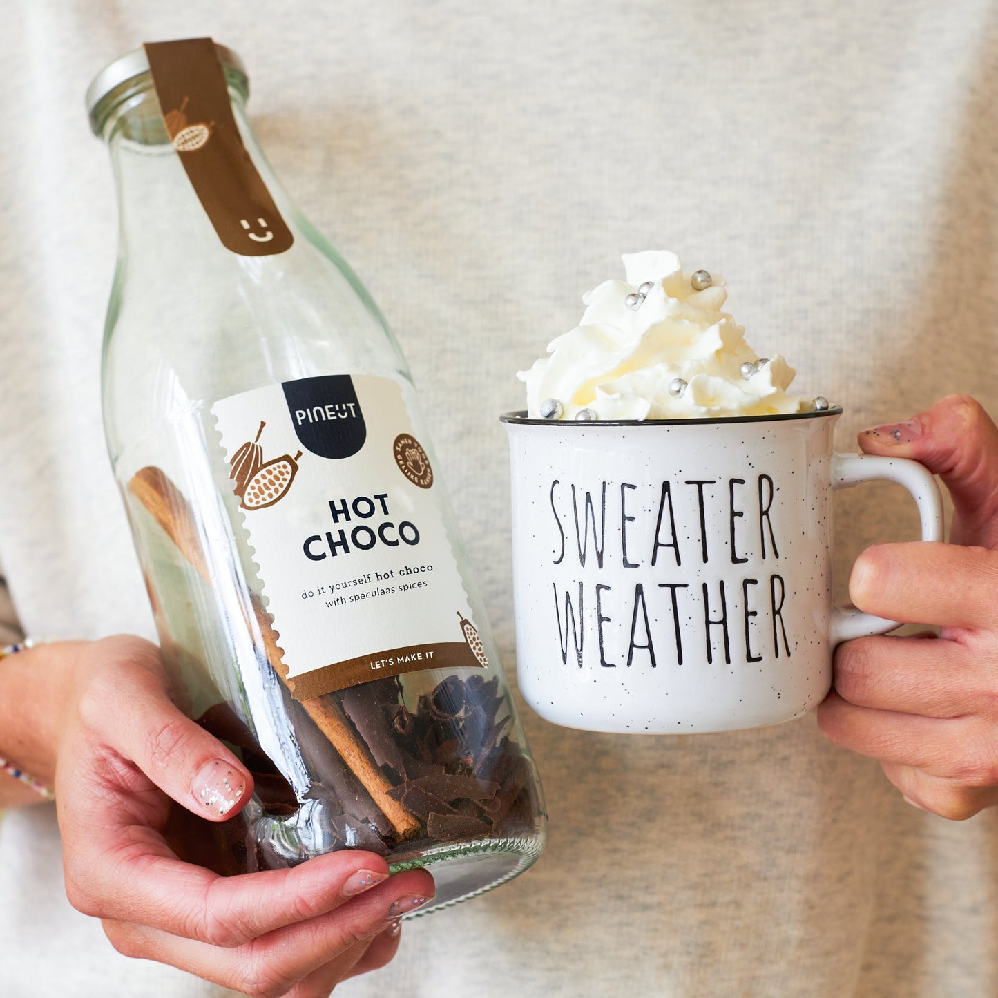 Het perfecte Sinterklaas cadeau | Combi | Chocolademelk + Kruidnotencake