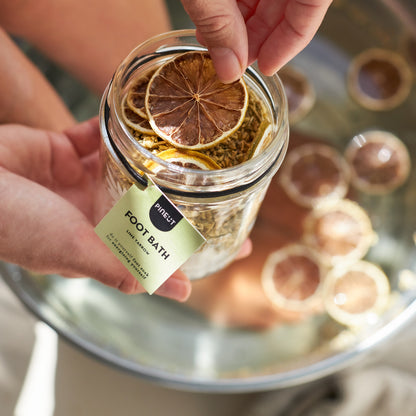 Fußbad zubereiten | Limette & Schafgarbe | DIY Wellness im Topf | Pinienkerne