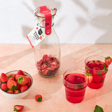 Watertwist | Karaffe | Erdbeere & Hibiskus Bio