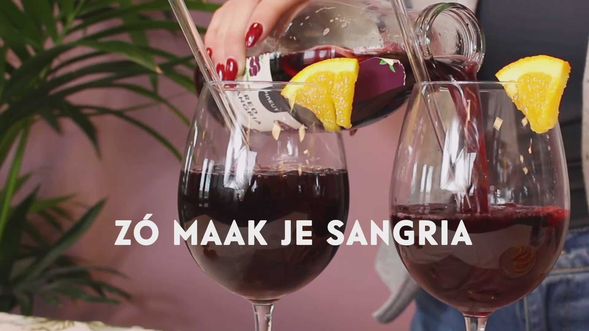 Stap voor stap genieten van zelfgemaakte zomerse sangria tijdens een gezellige zomer avond
